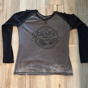 Harley-Davidson Gray and Black Long Sleeve Tee